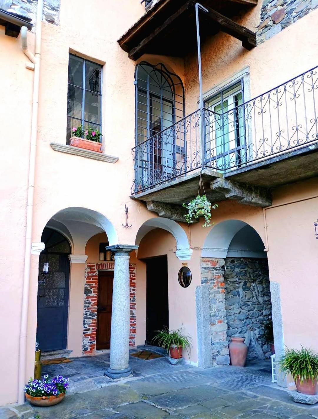 Casa Longhi Apartment ออร์ตาซันจูลิโอ ภายนอก รูปภาพ